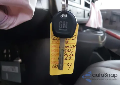 2019 Chevrolet Express 2500 Work Van z USA, uszkodzony, nr VIN 1GCWGBFPXK1163869